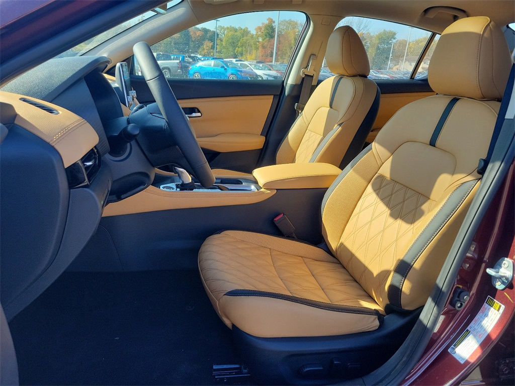 2025 Nissan Sentra SV - Photo 9