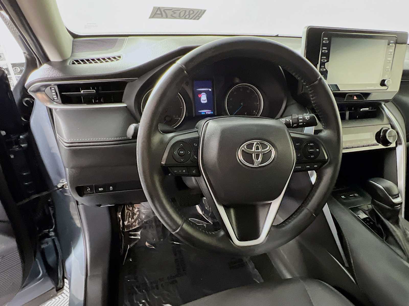 2022 Toyota Venza LE - Photo 11