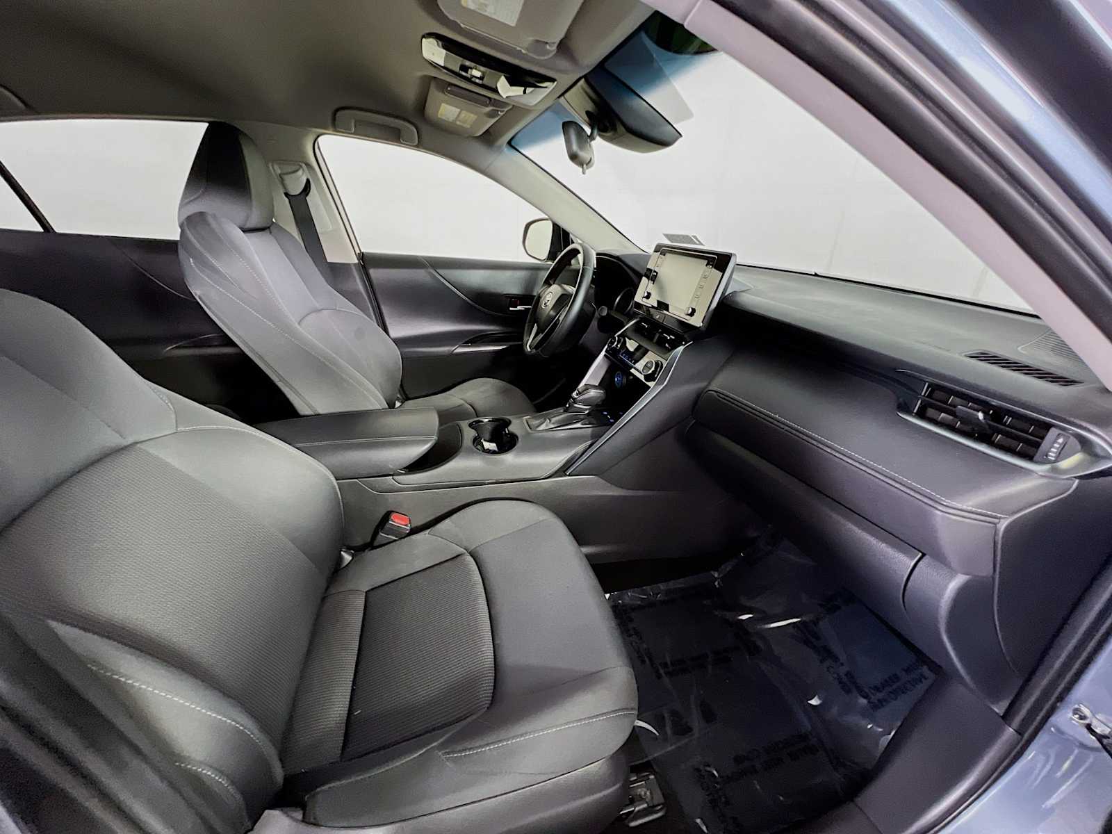2022 Toyota Venza LE - Photo 26