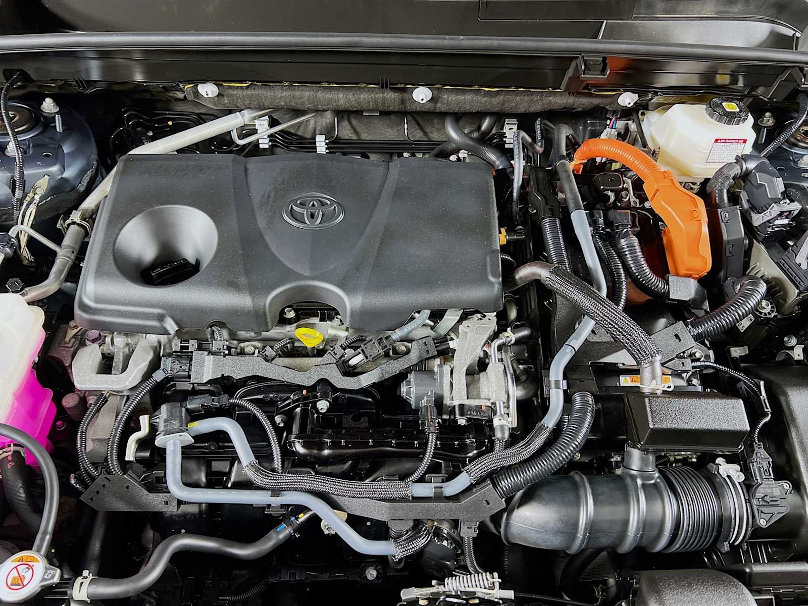 2022 Toyota Venza LE - Photo 28