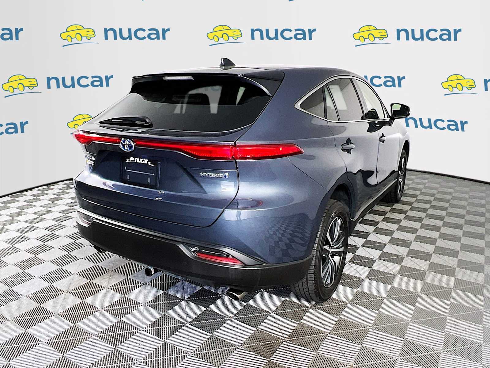 2022 Toyota Venza LE - Photo 7