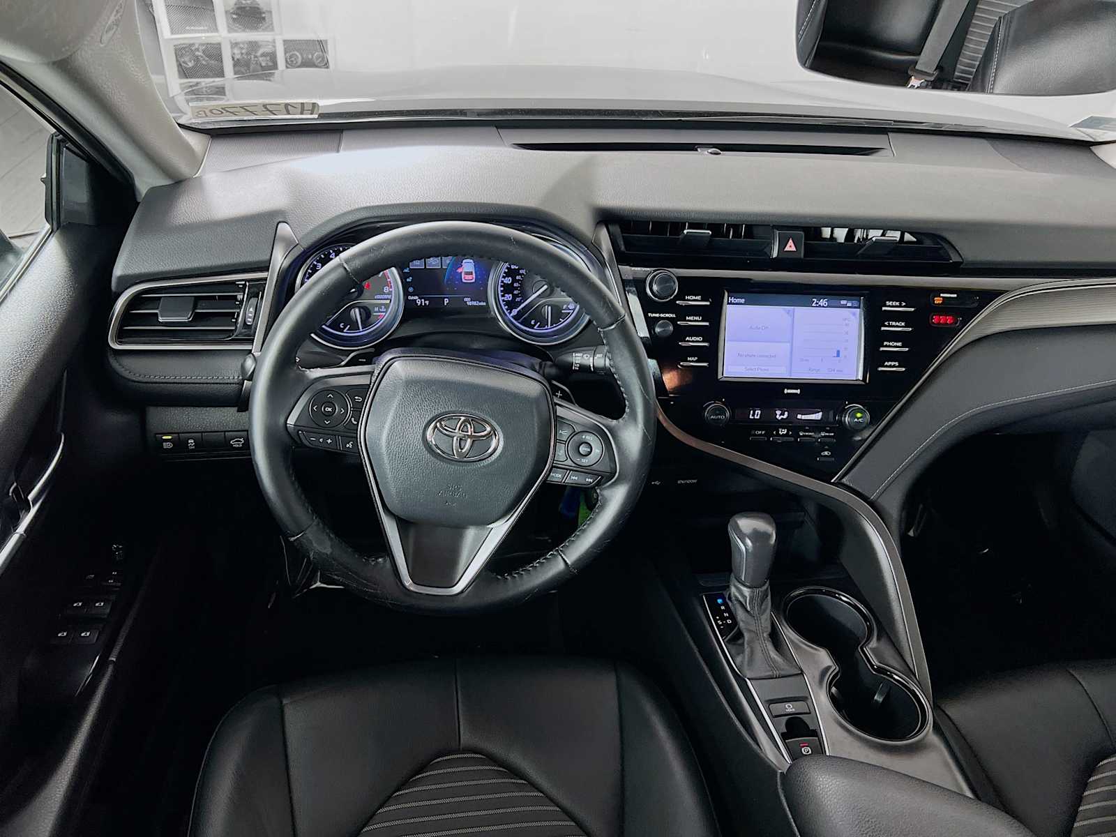 2020 Toyota Camry SE - Photo 21