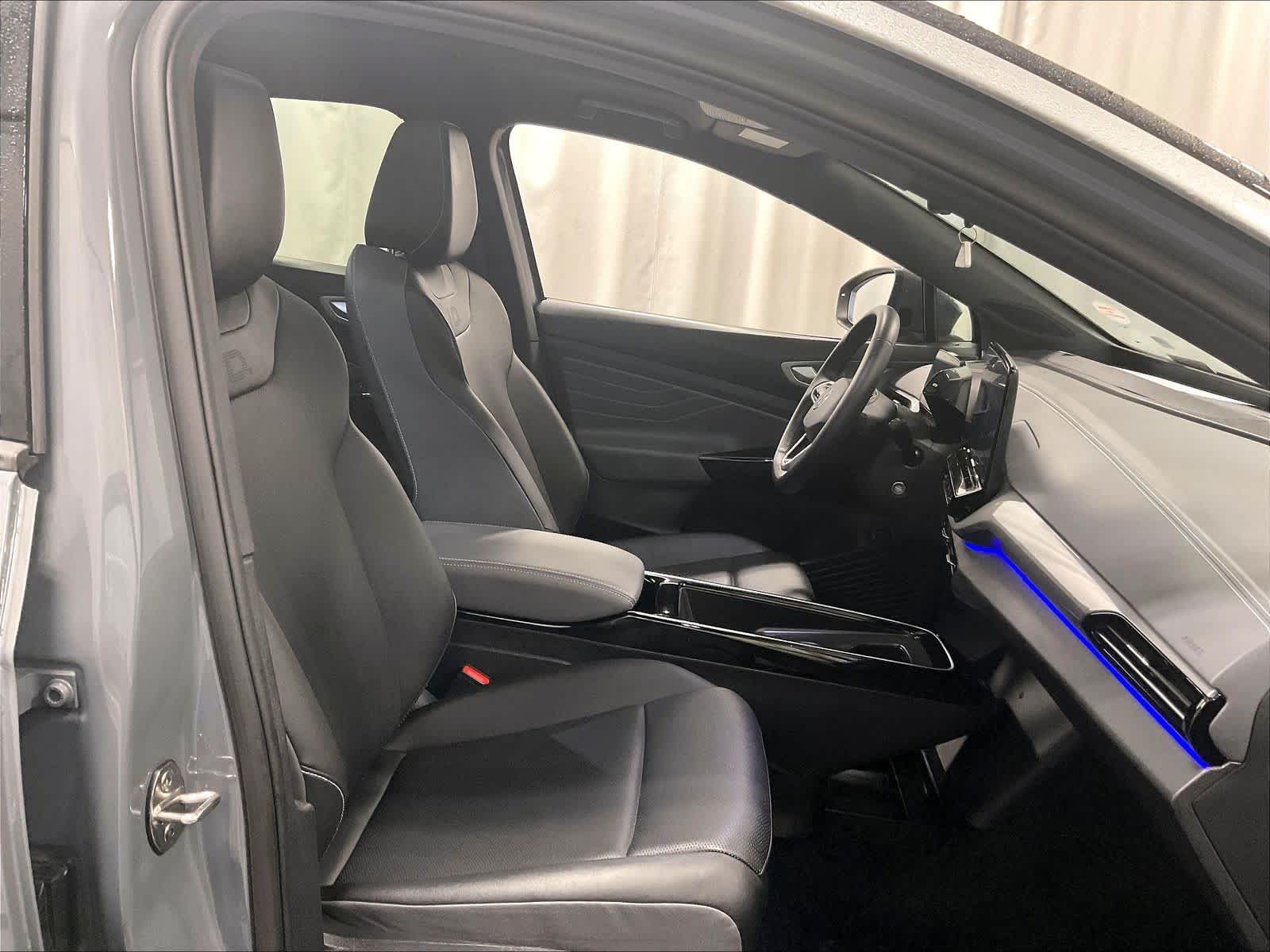 2023 Volkswagen ID.4 Pro S Plus - Photo 11