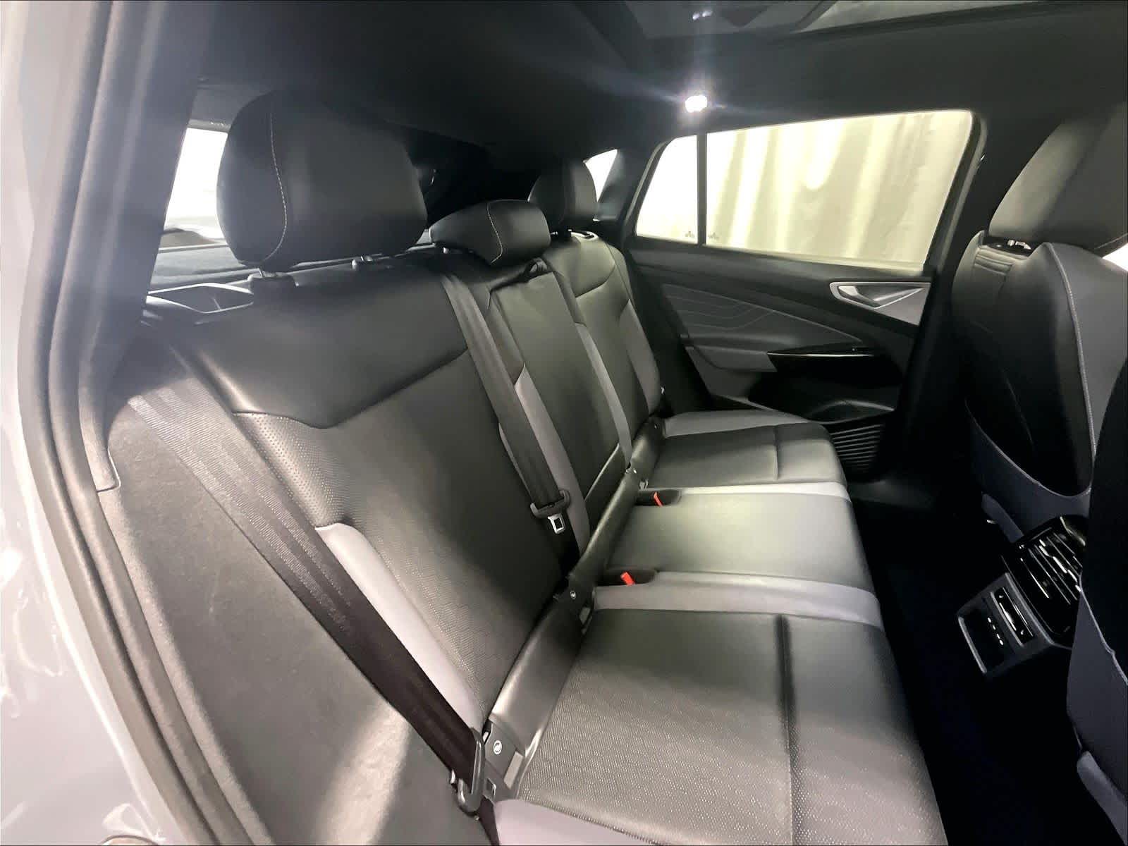 2023 Volkswagen ID.4 Pro S Plus - Photo 16