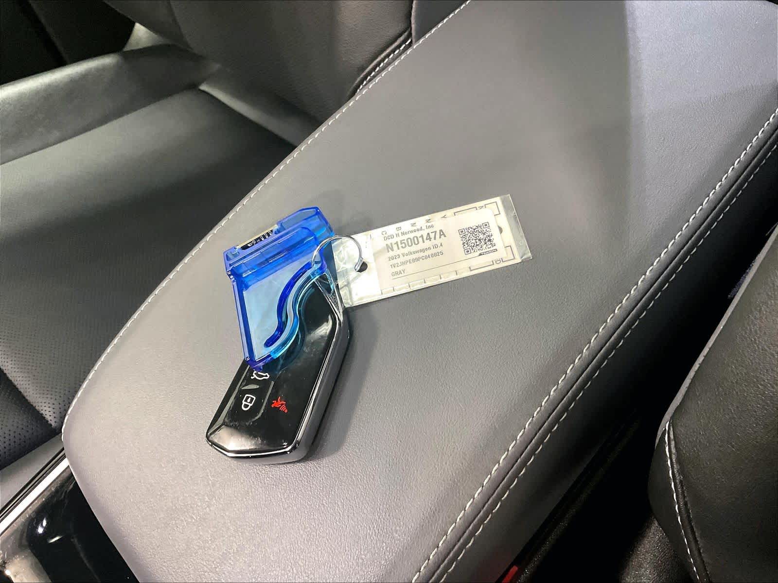 2023 Volkswagen ID.4 Pro S Plus - Photo 30