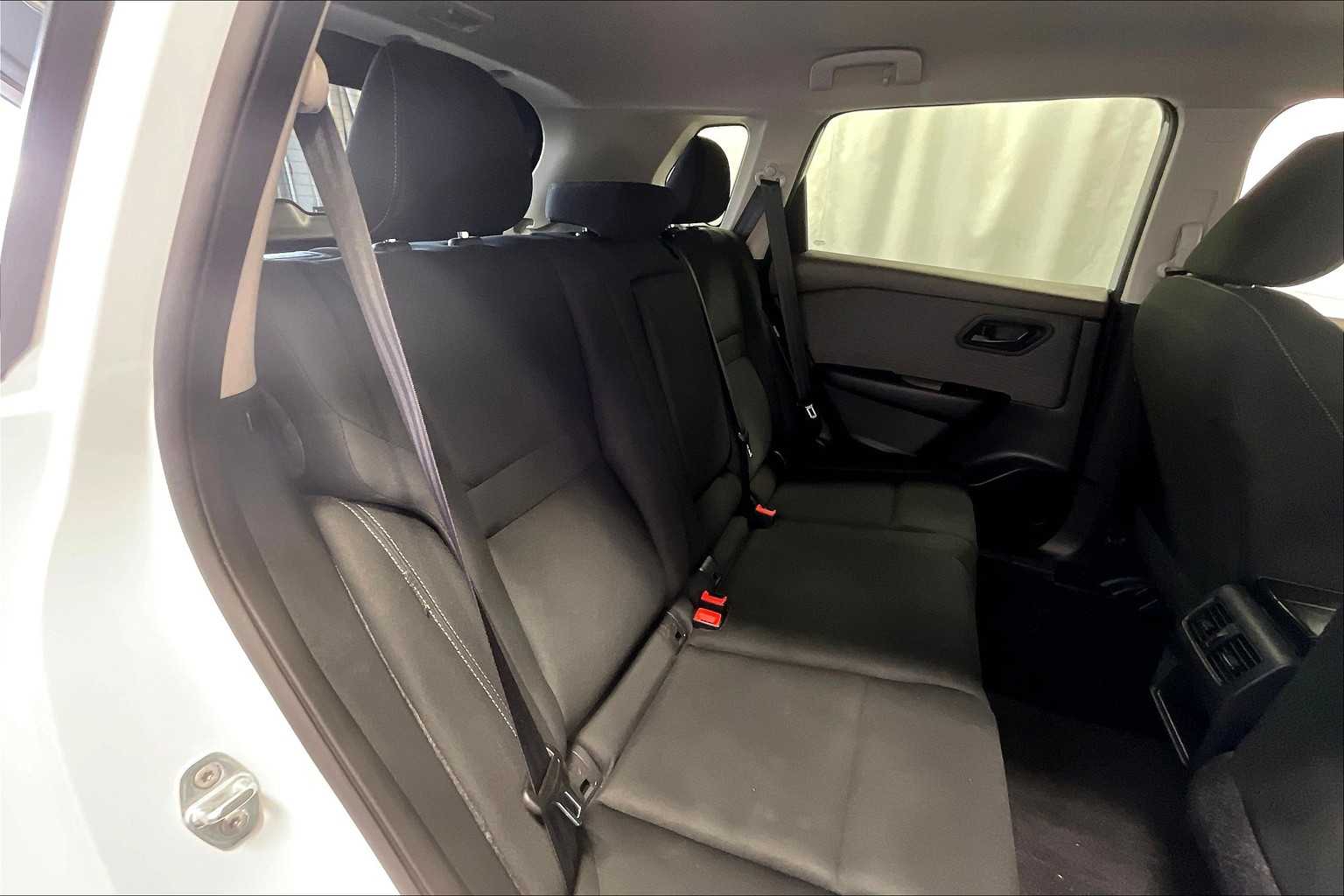 2023 Nissan Rogue S - Photo 16