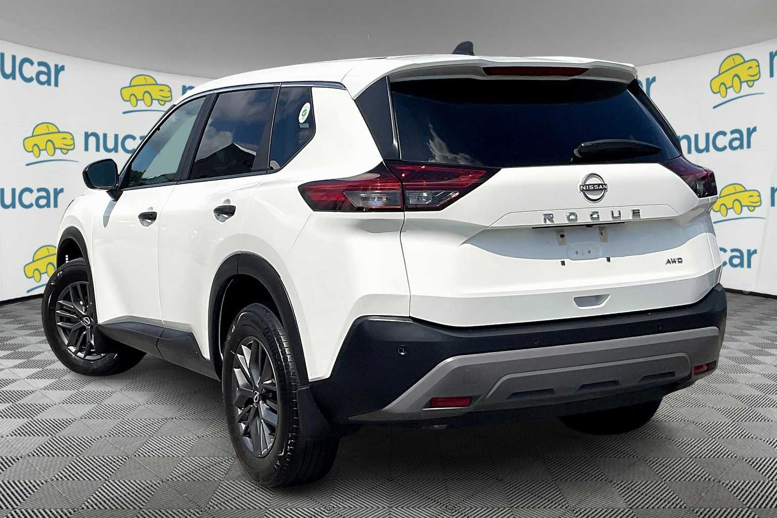 2023 Nissan Rogue S - Photo 4