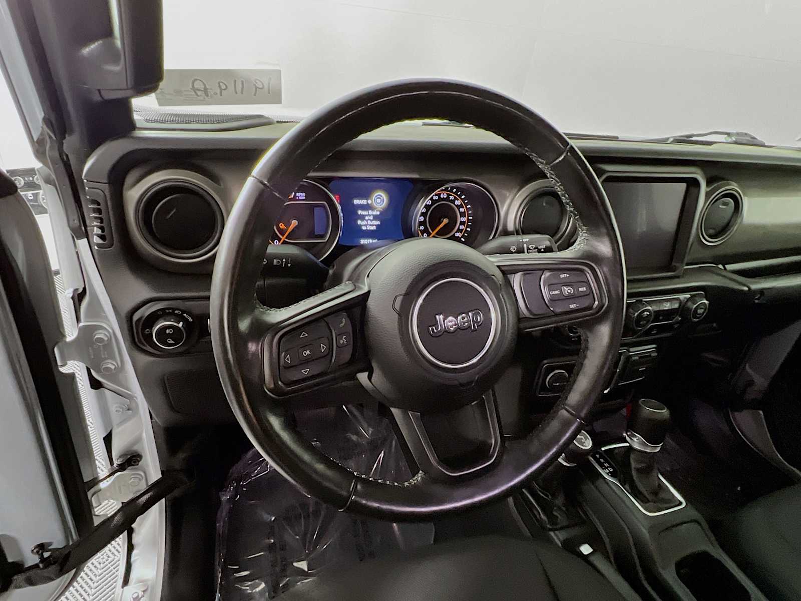 2022 Jeep Gladiator Willys - Photo 11