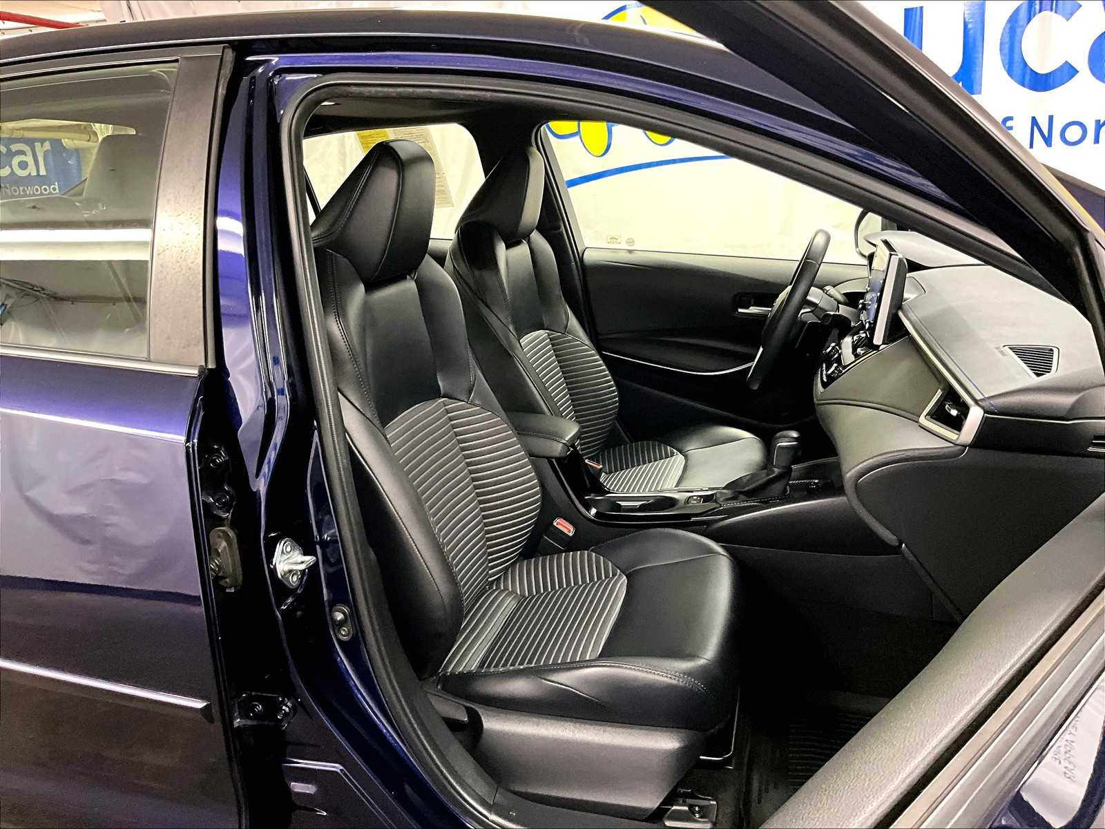 2020 Toyota Corolla XSE - Photo 11