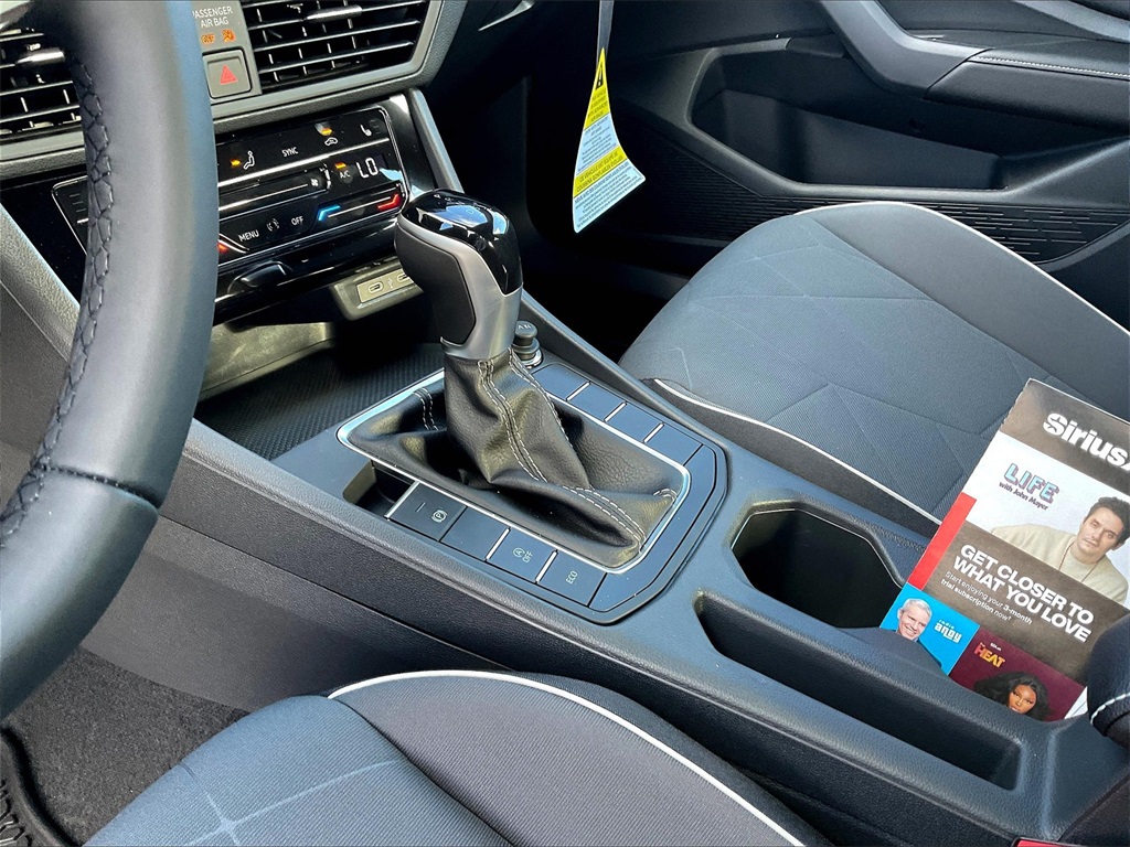 2026 Volkswagen Jetta 1.5T Sport - Photo 14