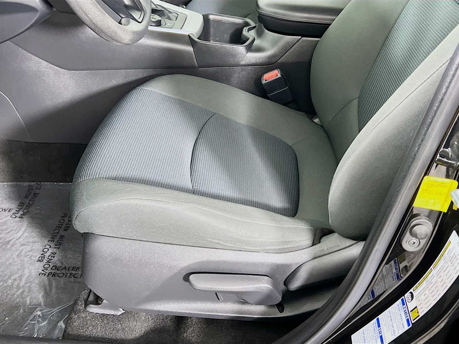 2022 Toyota RAV4 Hybrid LE - Photo 19