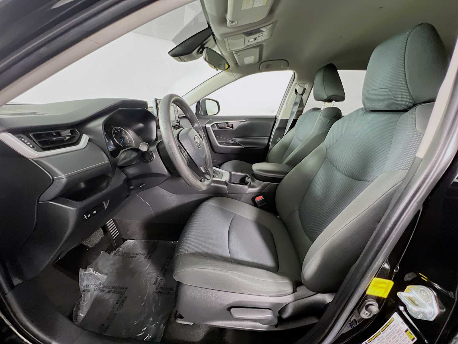 2022 Toyota RAV4 Hybrid LE - Photo 20