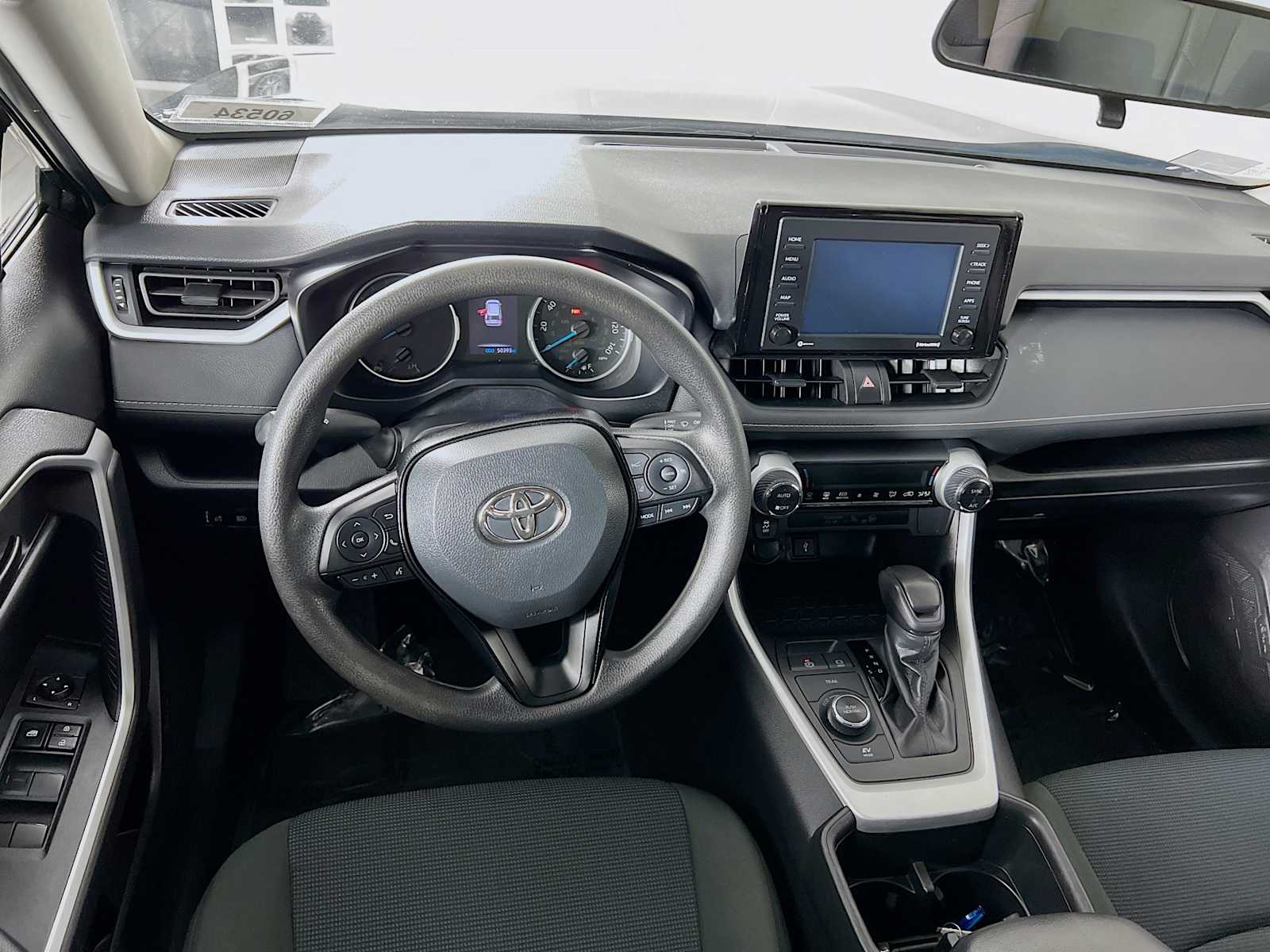 2022 Toyota RAV4 Hybrid LE - Photo 21