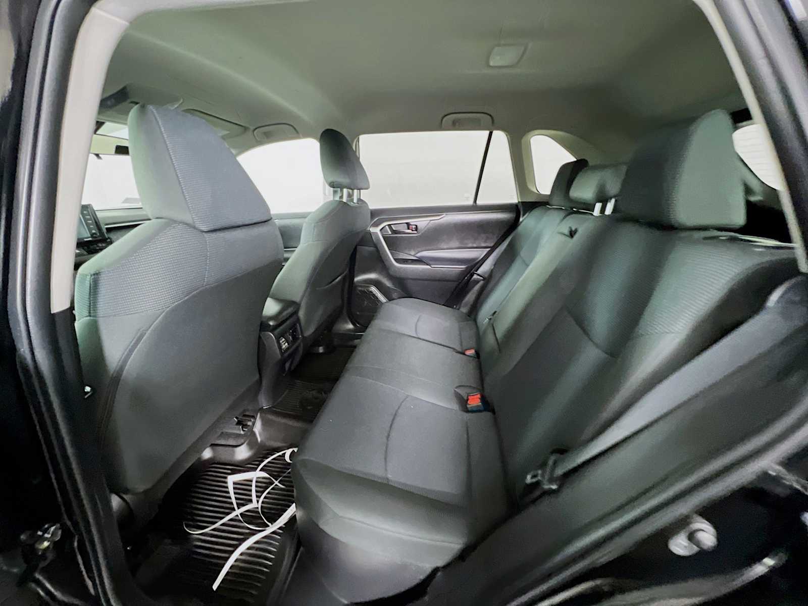 2022 Toyota RAV4 Hybrid LE - Photo 23