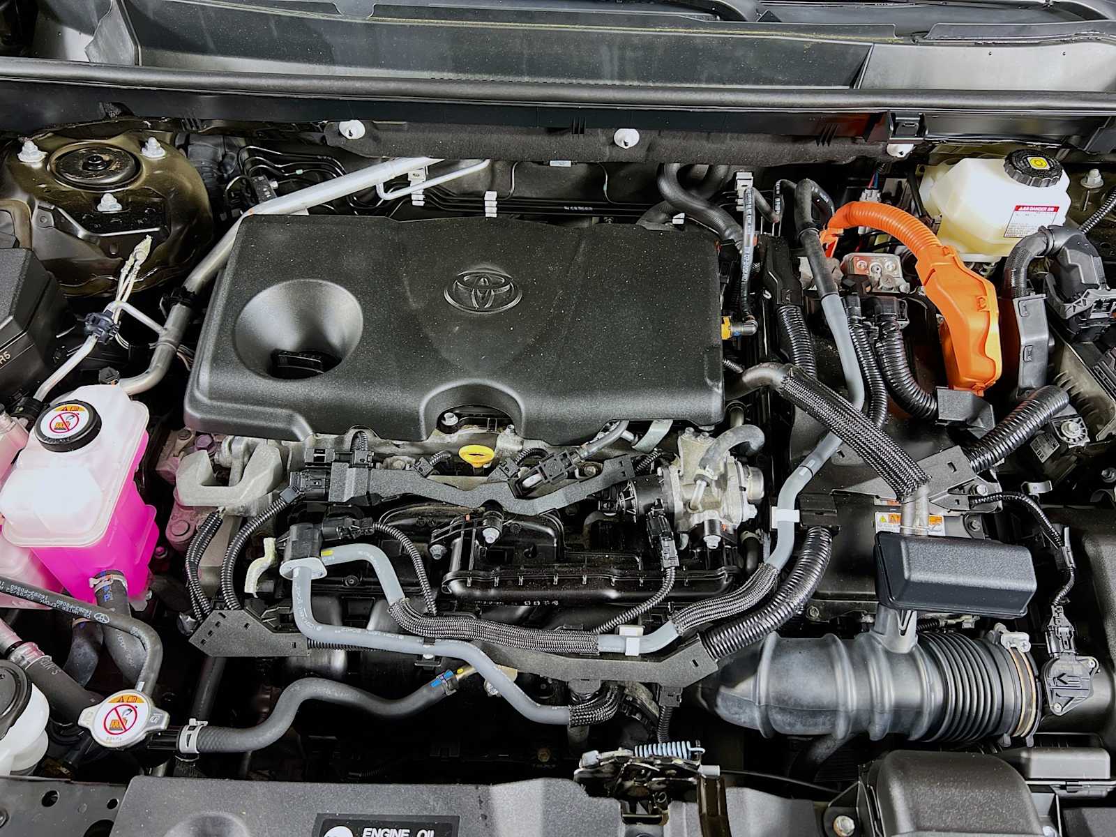 2022 Toyota RAV4 Hybrid LE - Photo 28