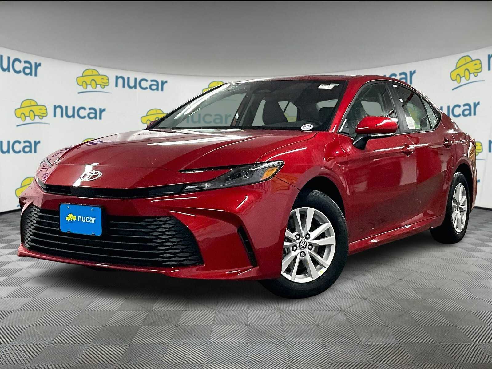 2026 Toyota Camry LE - Photo 4