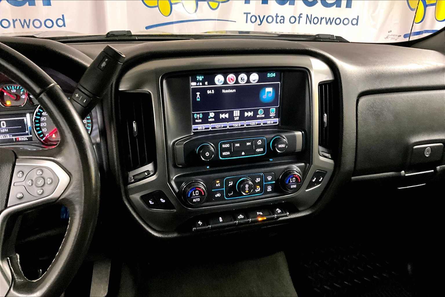 2018 Chevrolet Silverado 1500 LT - Photo 18