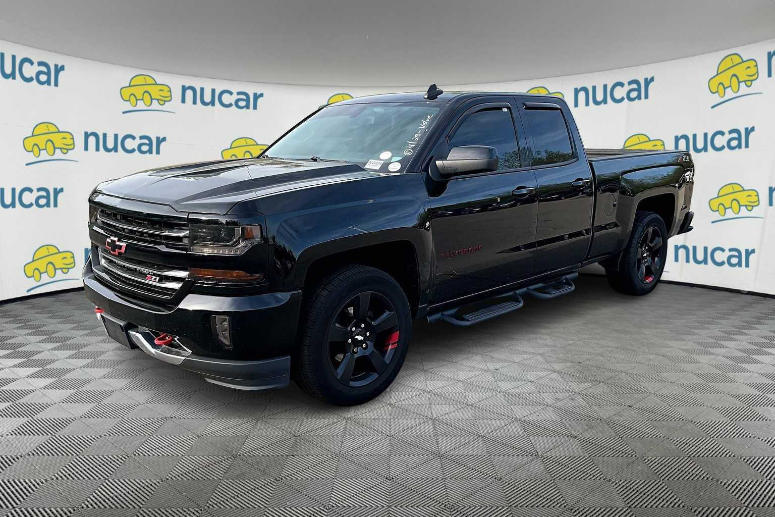2018 Chevrolet Silverado 1500 LT - Photo 2