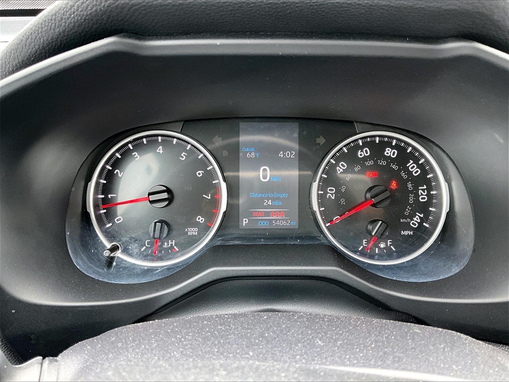 2021 Toyota RAV4 XLE - Photo 25
