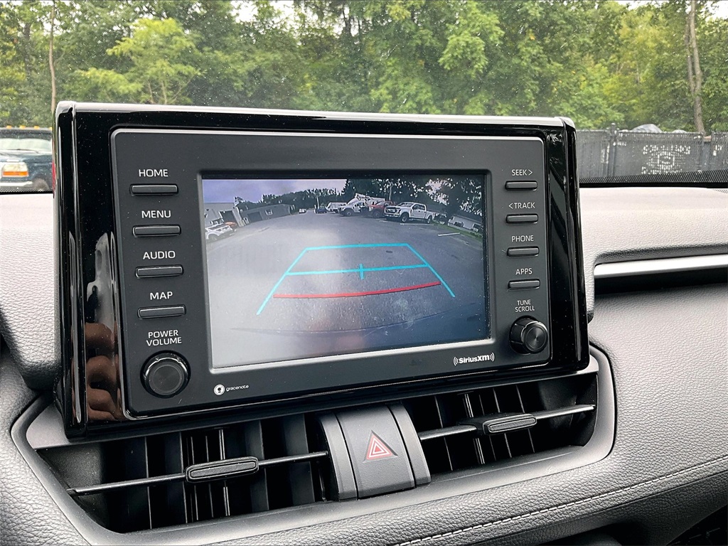2021 Toyota RAV4 XLE - Photo 26