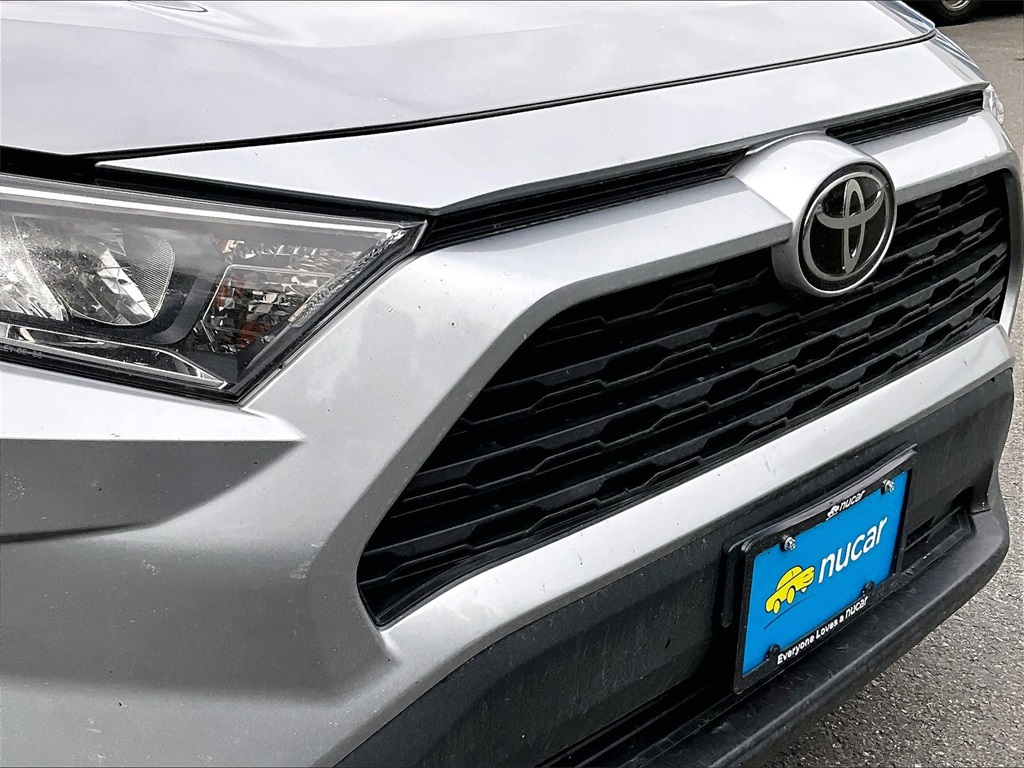 2021 Toyota RAV4 XLE - Photo 29