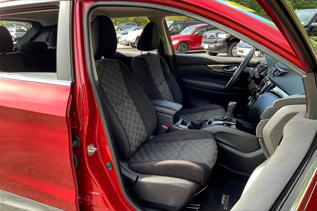 2019 Nissan Rogue Sport SV - Photo 11
