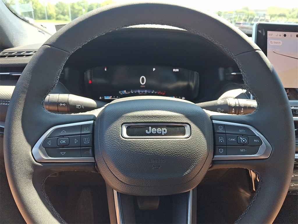 2025 Jeep Compass Limited - Photo 16