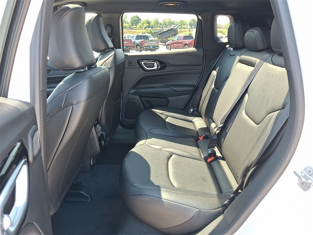 2025 Jeep Compass Limited - Photo 6