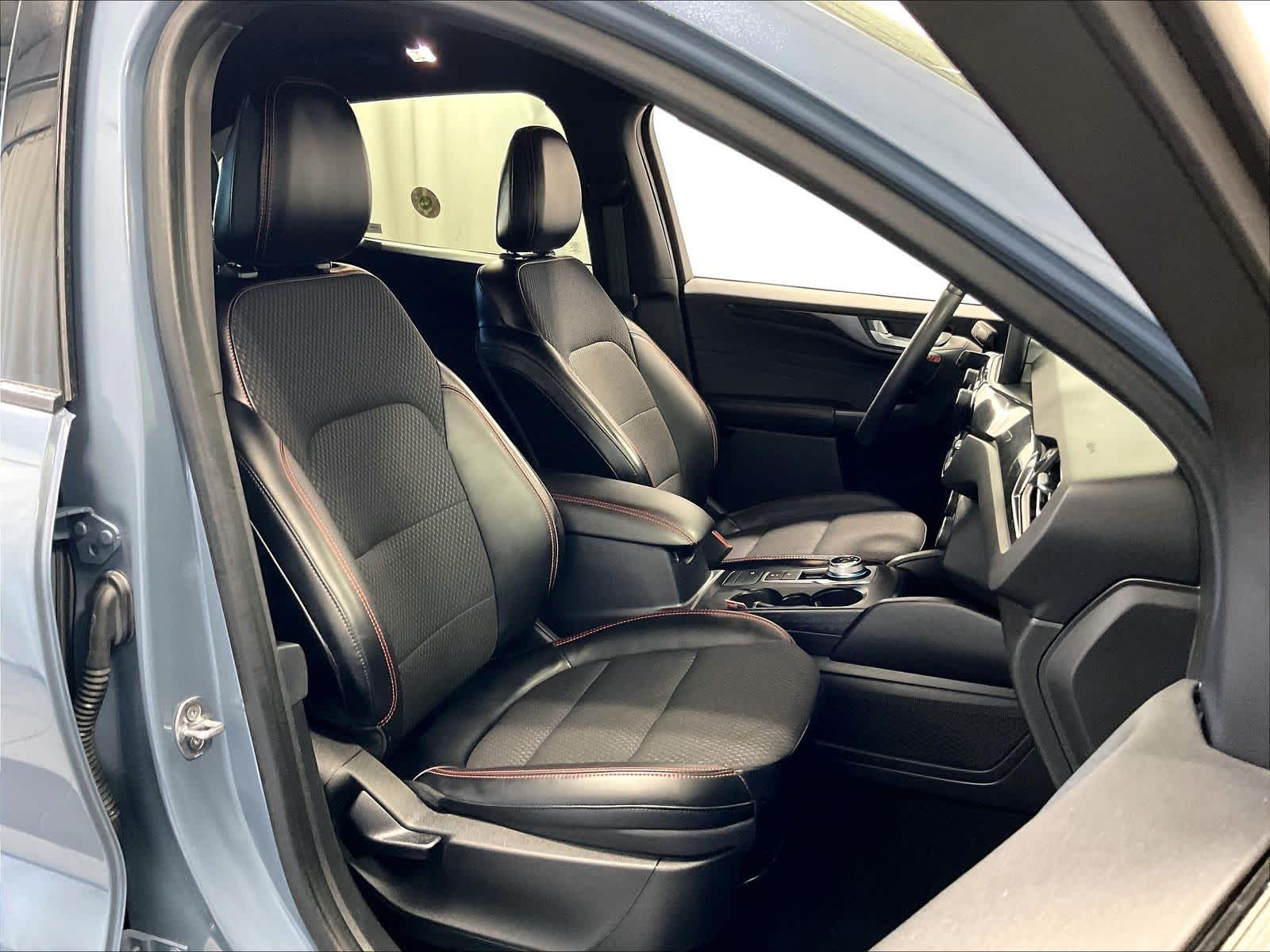 2023 Ford Escape ST-Line Select - Photo 11