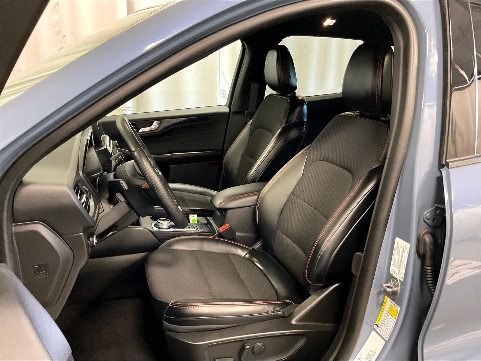 2023 Ford Escape ST-Line Select - Photo 10