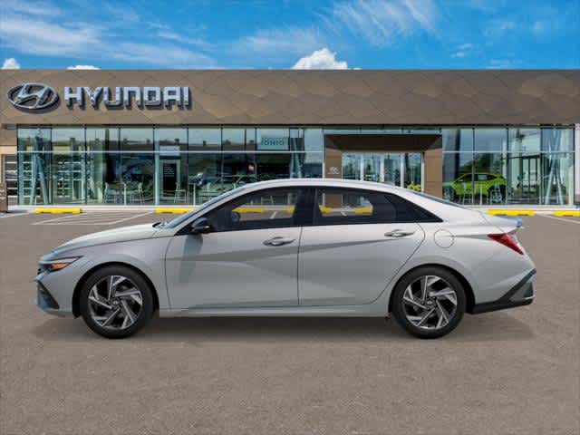 2025 Hyundai Elantra SEL Sport - Photo 3