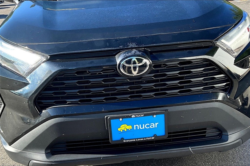 2022 Toyota RAV4 XLE - Photo 31