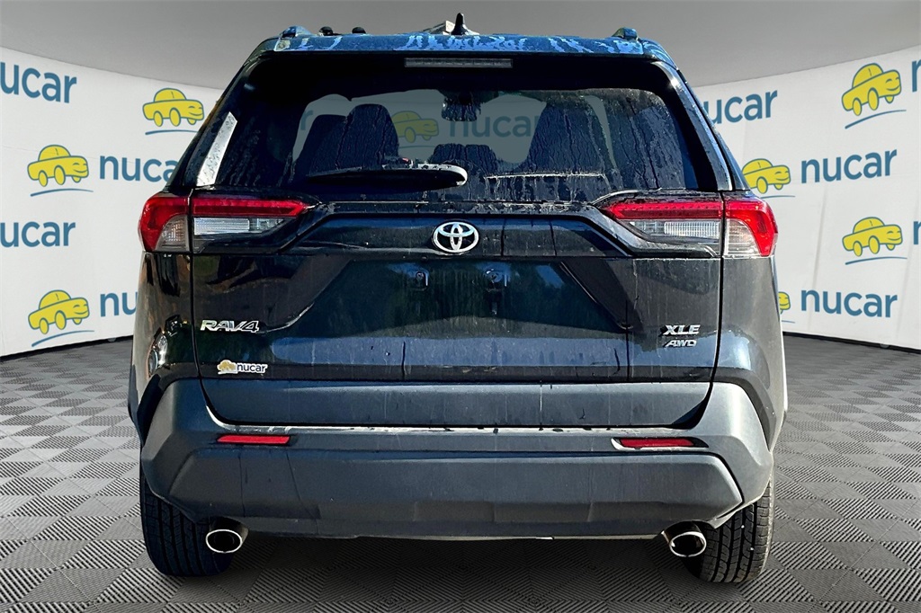 2022 Toyota RAV4 XLE - Photo 5
