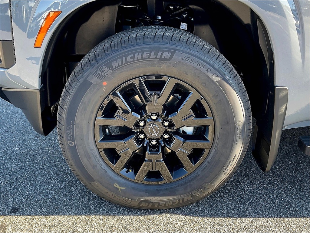 2026 Nissan Frontier SV - Photo 8