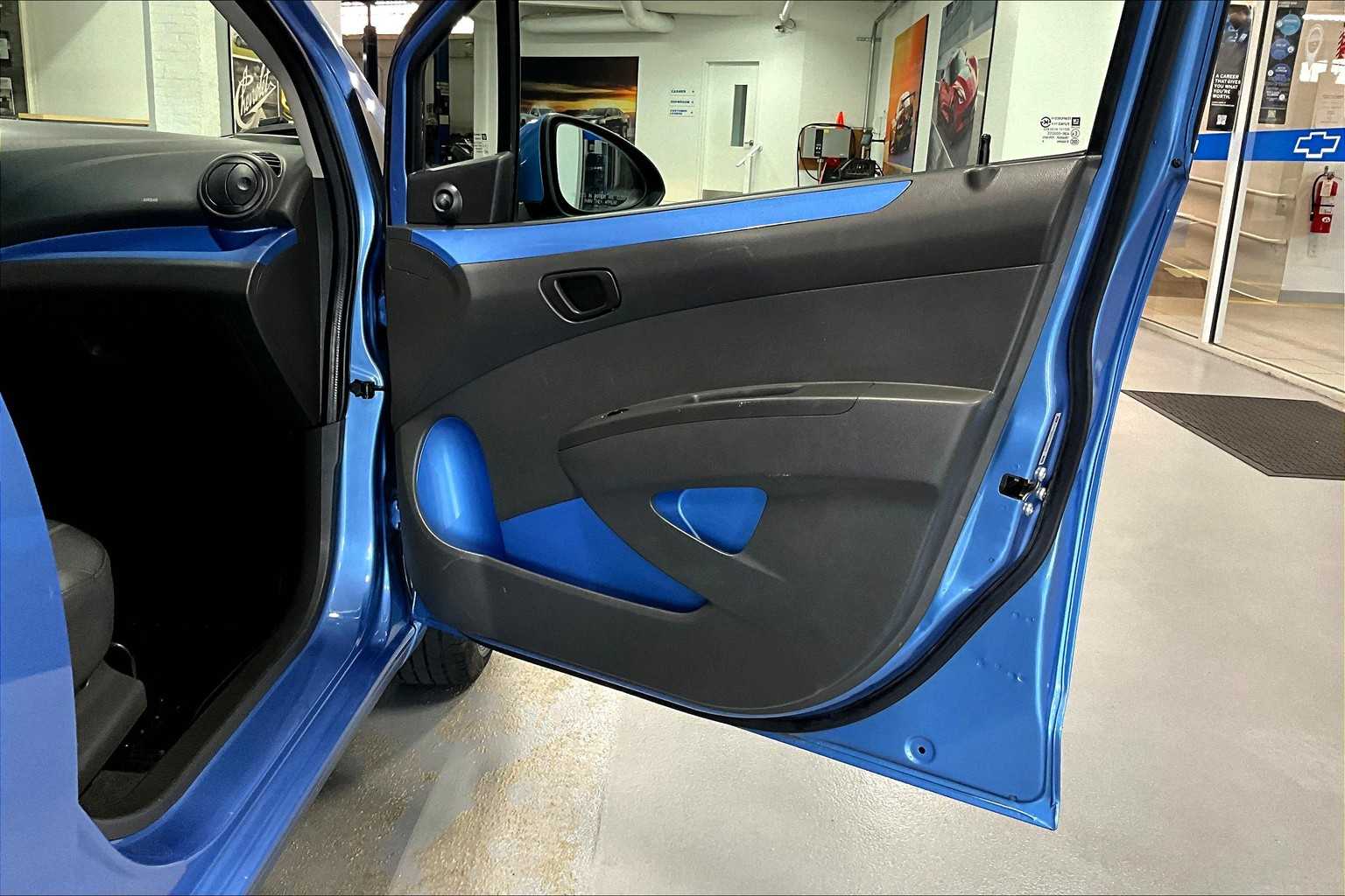 2014 Chevrolet Spark LS - Photo 11