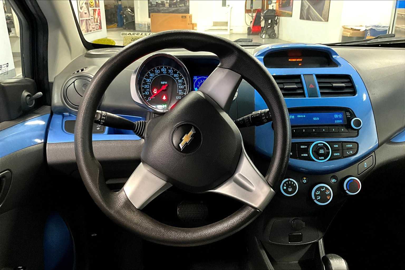 2014 Chevrolet Spark LS - Photo 16