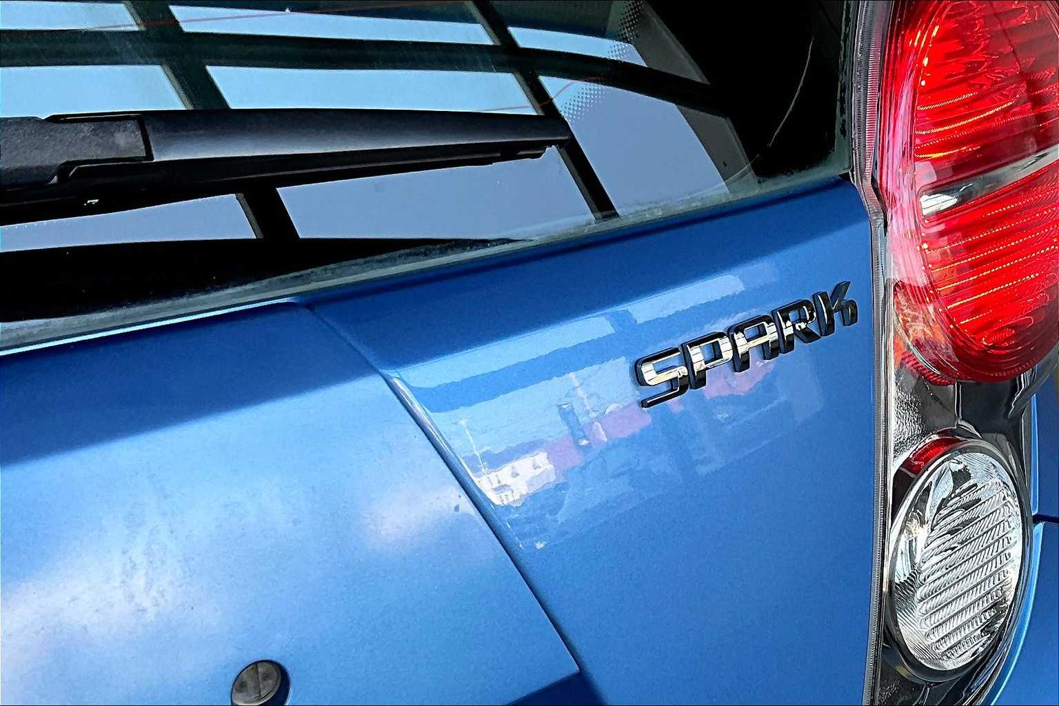 2014 Chevrolet Spark LS - Photo 23