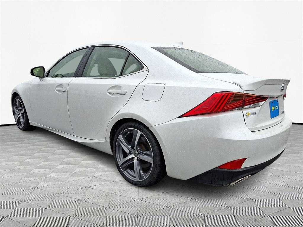 2018 Lexus IS 300 - Photo 4