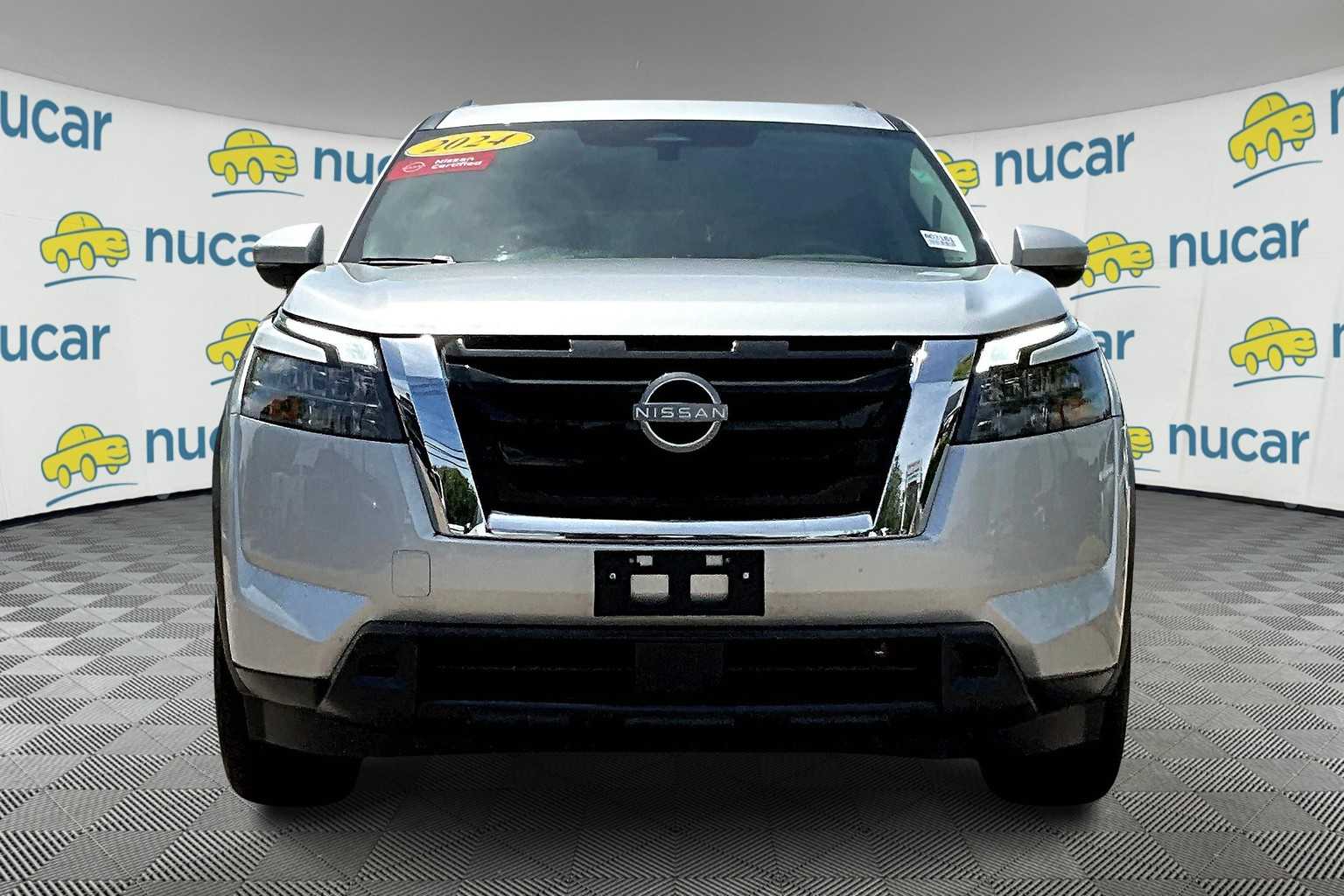 2024 Nissan Pathfinder SV - Photo 2