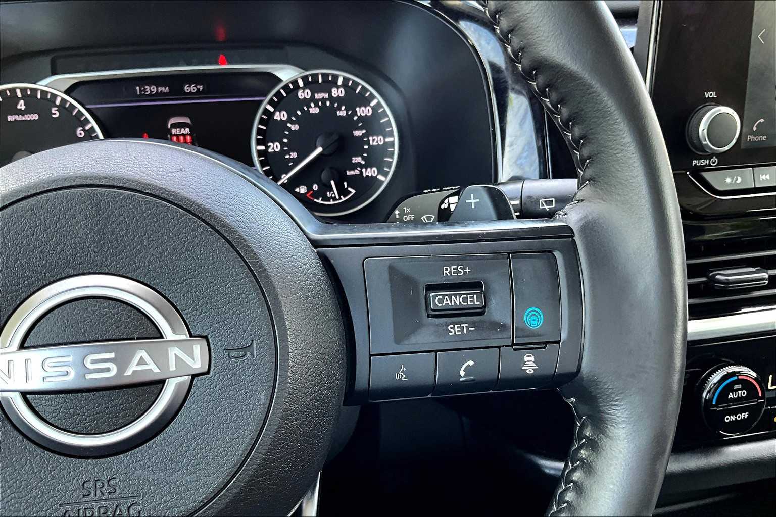 2024 Nissan Pathfinder SV - Photo 24