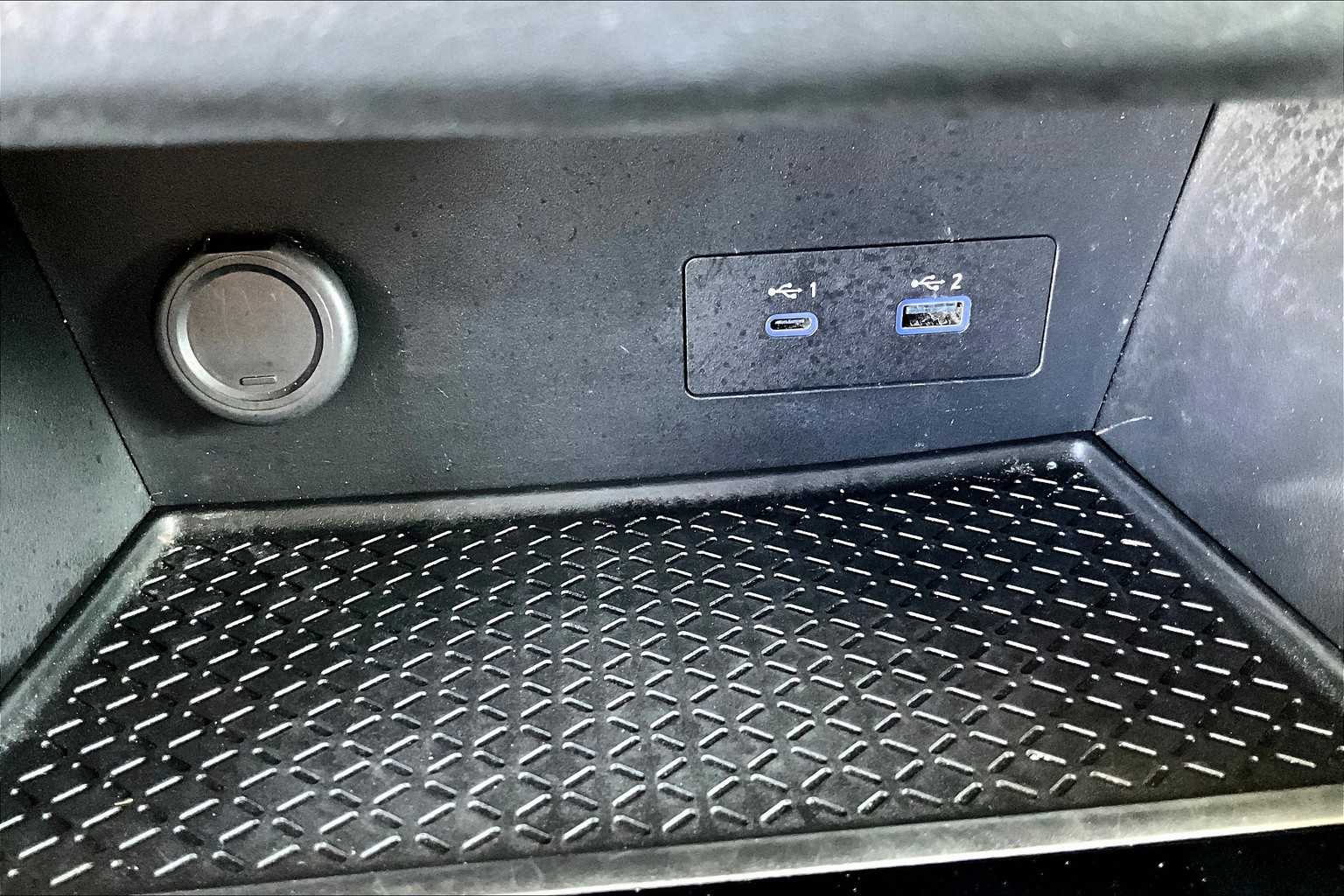 2024 Nissan Pathfinder SV - Photo 26