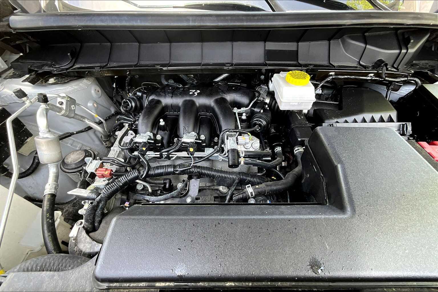 2024 Nissan Pathfinder SV - Photo 29