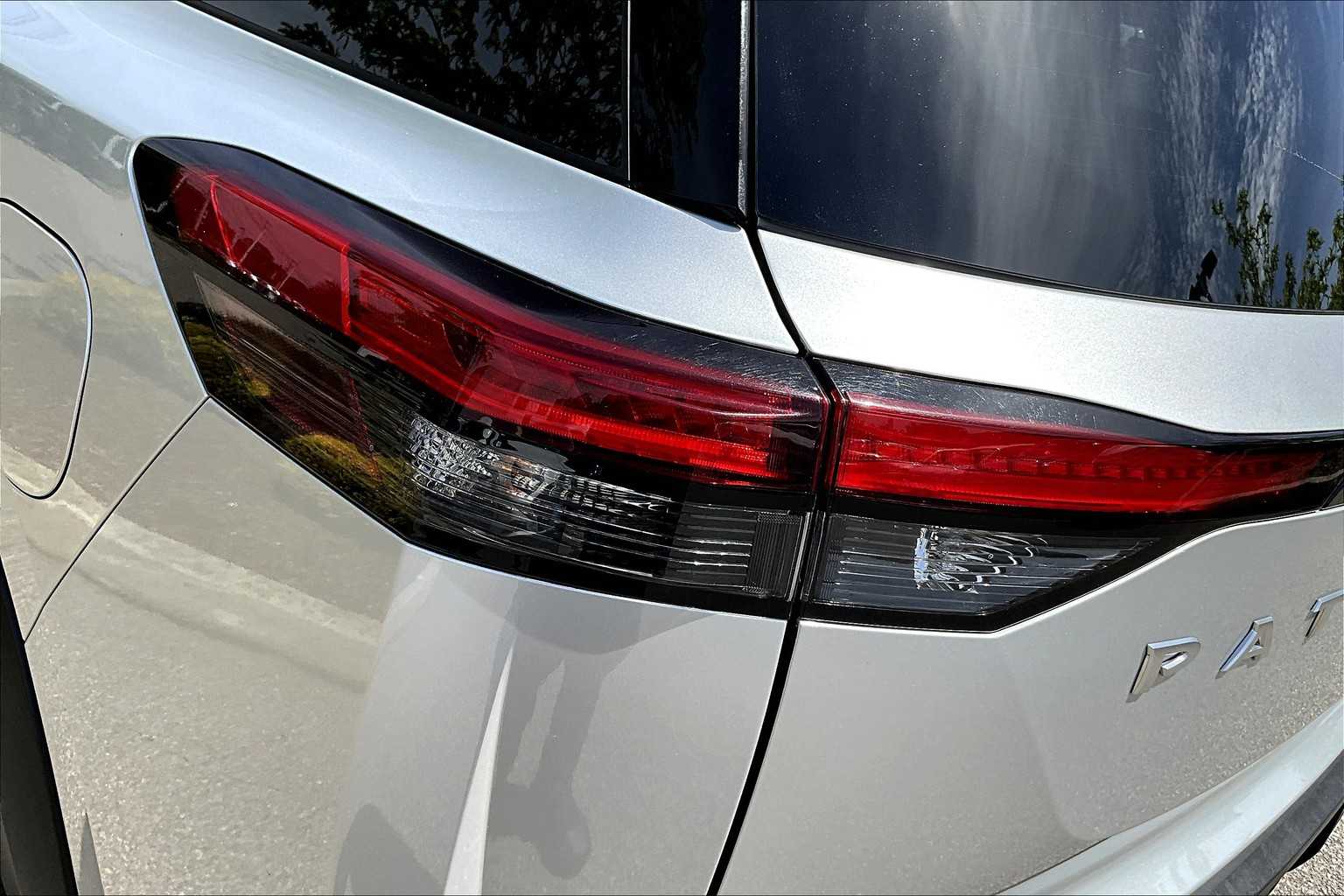 2024 Nissan Pathfinder SV - Photo 33