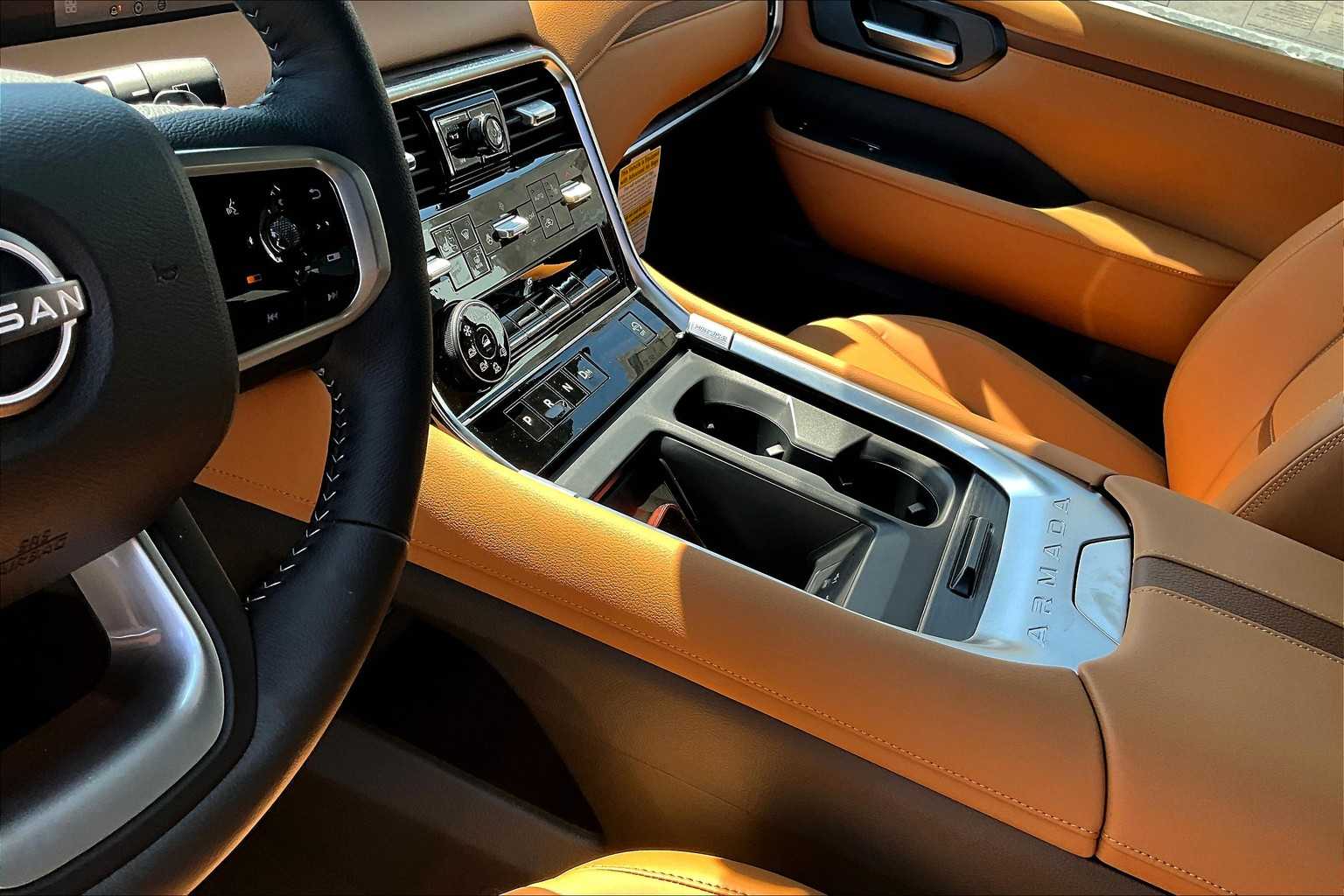 2025 Nissan Armada SL - Photo 13