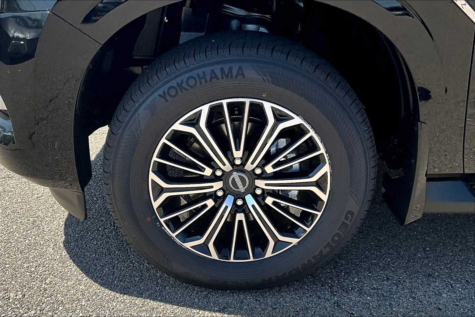 2025 Nissan Armada SL - Photo 7