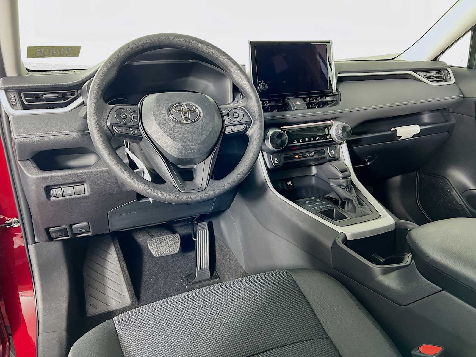 2025 Toyota RAV4 LE - Photo 6