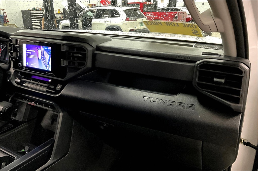 2022 Toyota Tundra SR - Photo 13