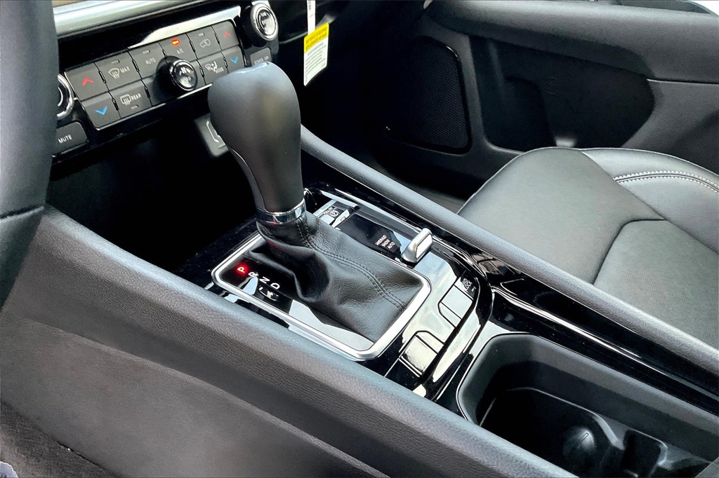 2025 Jeep Compass Limited - Photo 14