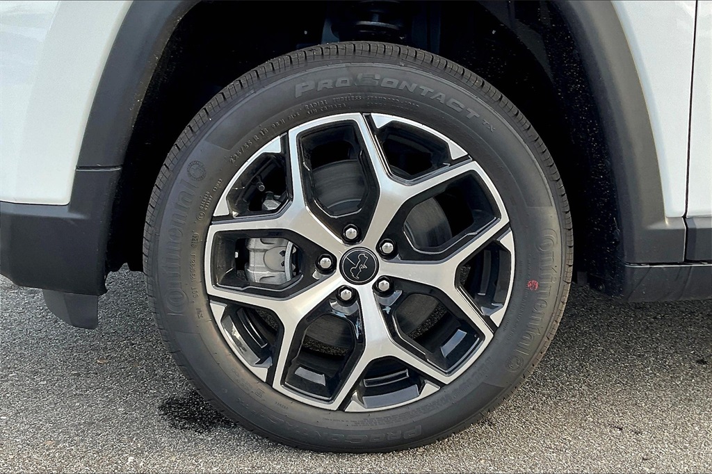2025 Jeep Compass Limited - Photo 8