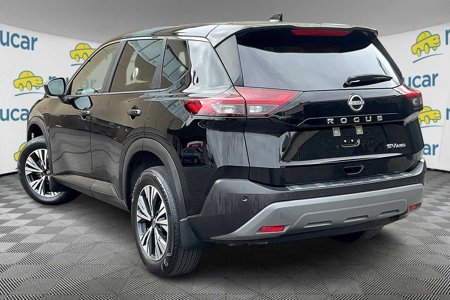2023 Nissan Rogue SV - Photo 4